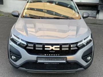Car image 38