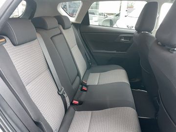 Car image 12