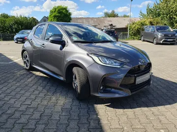 Car image 2