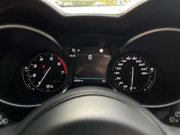 Car image 36