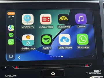 Car image 35
