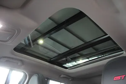 Car image 29
