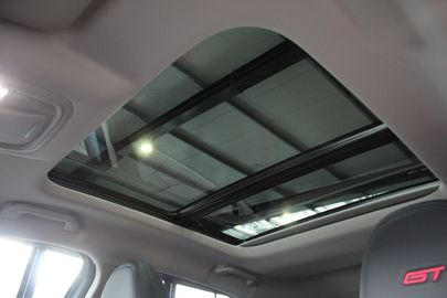 Car image 29