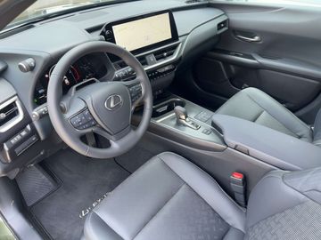 Car image 11