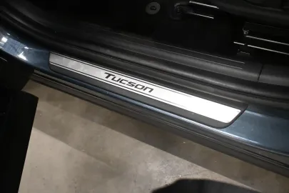 Car image 33