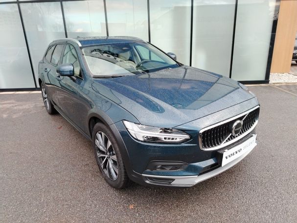 Volvo V90 Cross Country AWD B4 145 kW image number 2