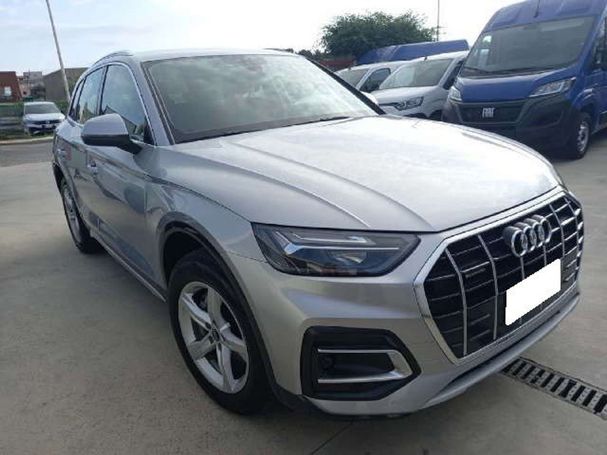 Audi Q5 40 TDI quattro S tronic Advanced Business 150 kW image number 2