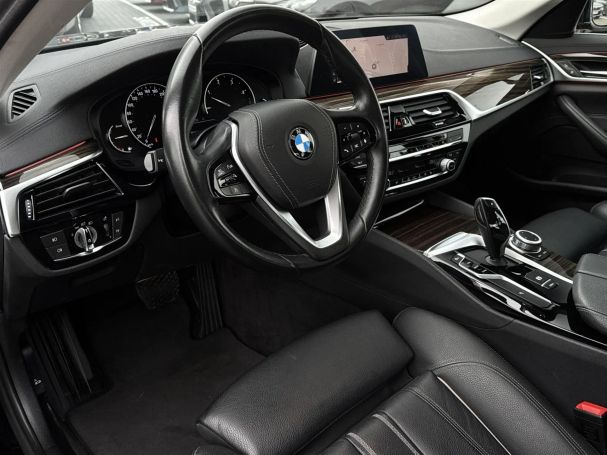 BMW 520d xDrive 140 kW image number 6