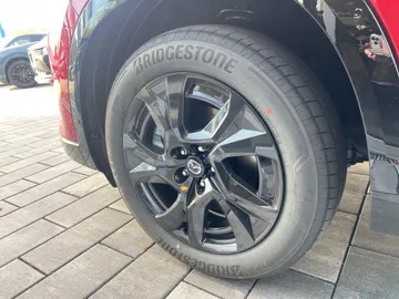 Car image 21
