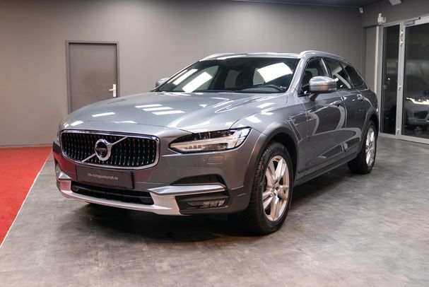 Volvo V90 Cross Country D5 AWD Pro 173 kW image number 1