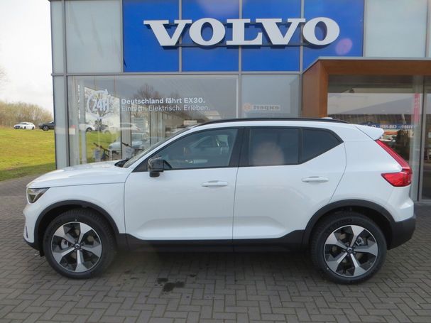 Volvo XC40 B3 Plus Dark 120 kW image number 5