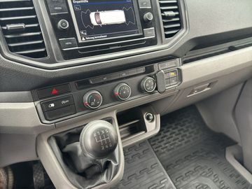 Car image 27