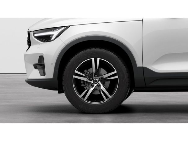 Volvo XC40 B3 Plus Dark 120 kW image number 6