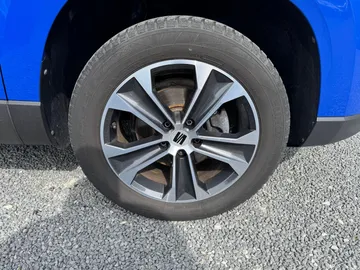Car image 28
