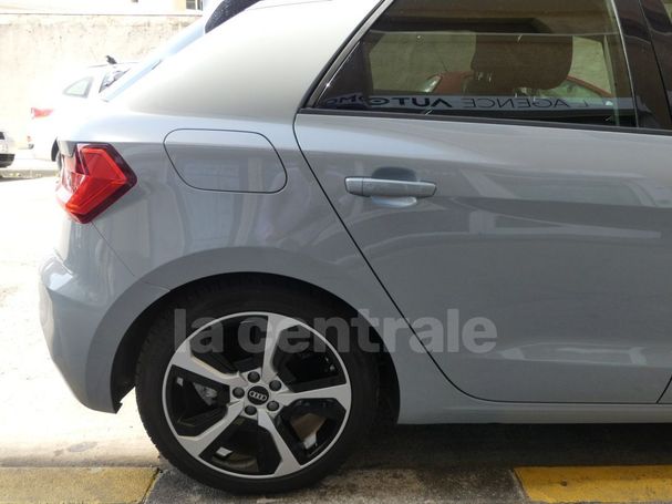 Audi A1 1.0 TFSI S tronic Advanced 81 kW image number 19