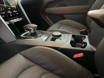 Car image 21