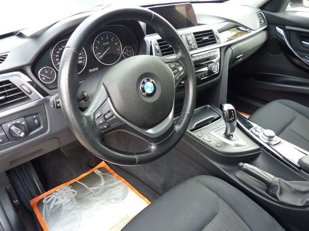 BMW 320i 135 kW image number 13