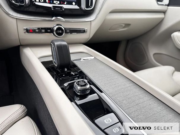 Volvo XC60 AWD 145 kW image number 19