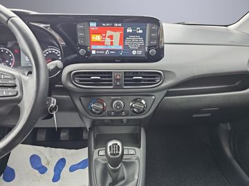 Car image 16