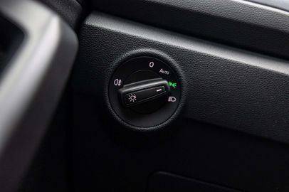 Car image 37