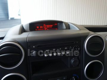 Car image 23