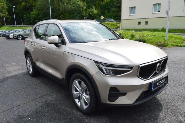 Volvo XC40 B3 Core DKG 120 kW image number 2