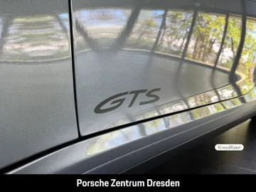 Car image 33