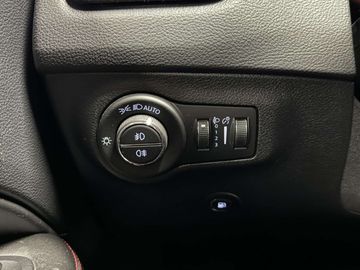 Car image 36