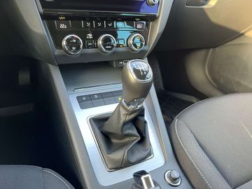 Car image 35