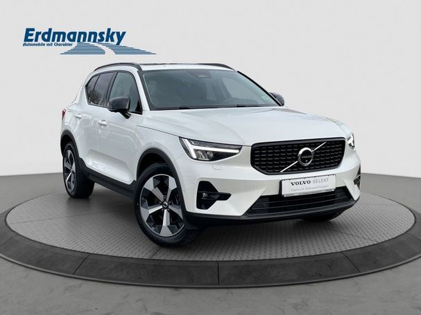 Volvo XC40 B3 Plus Dark 120 kW image number 2