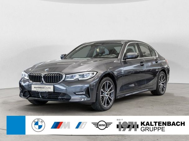 BMW 330e 218 kW image number 1