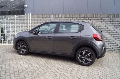 Car image 20