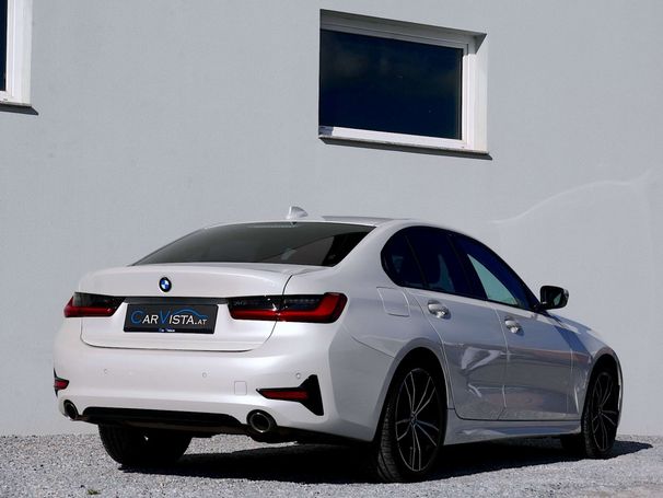 BMW 320i Sport Line 135 kW image number 6