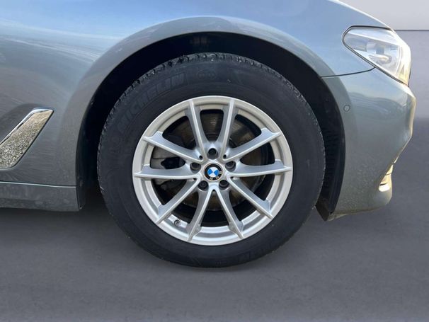 BMW 520d Touring xDrive 140 kW image number 15