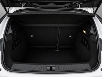 Car image 40