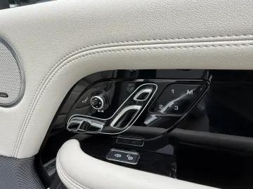 Car image 42