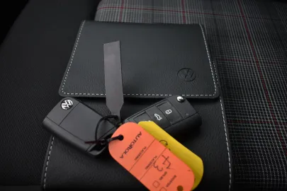 Car image 39
