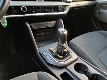 Car image 33