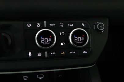 Car image 33