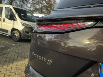Car image 50