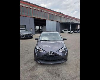 Car image 3