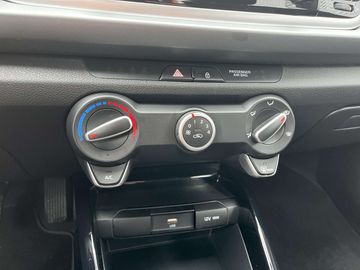 Car image 31