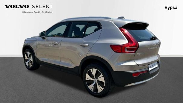 Volvo XC40 T2 Core 95 kW image number 3