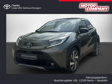 Car image 1
