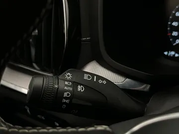 Car image 38