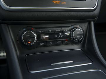 Car image 37