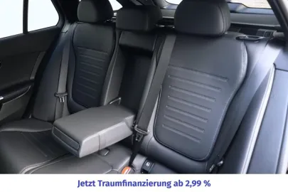 Car image 34