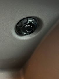 Car image 47