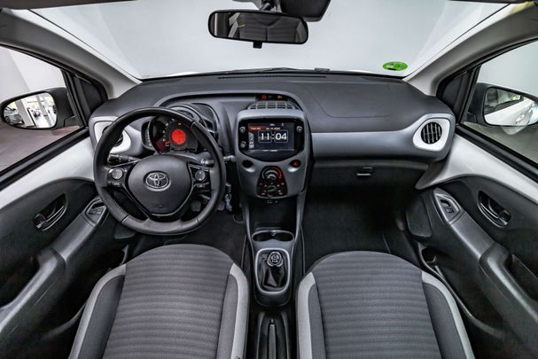 Toyota Aygo 53 kW image number 4