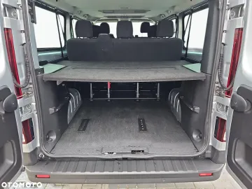 Car image 38